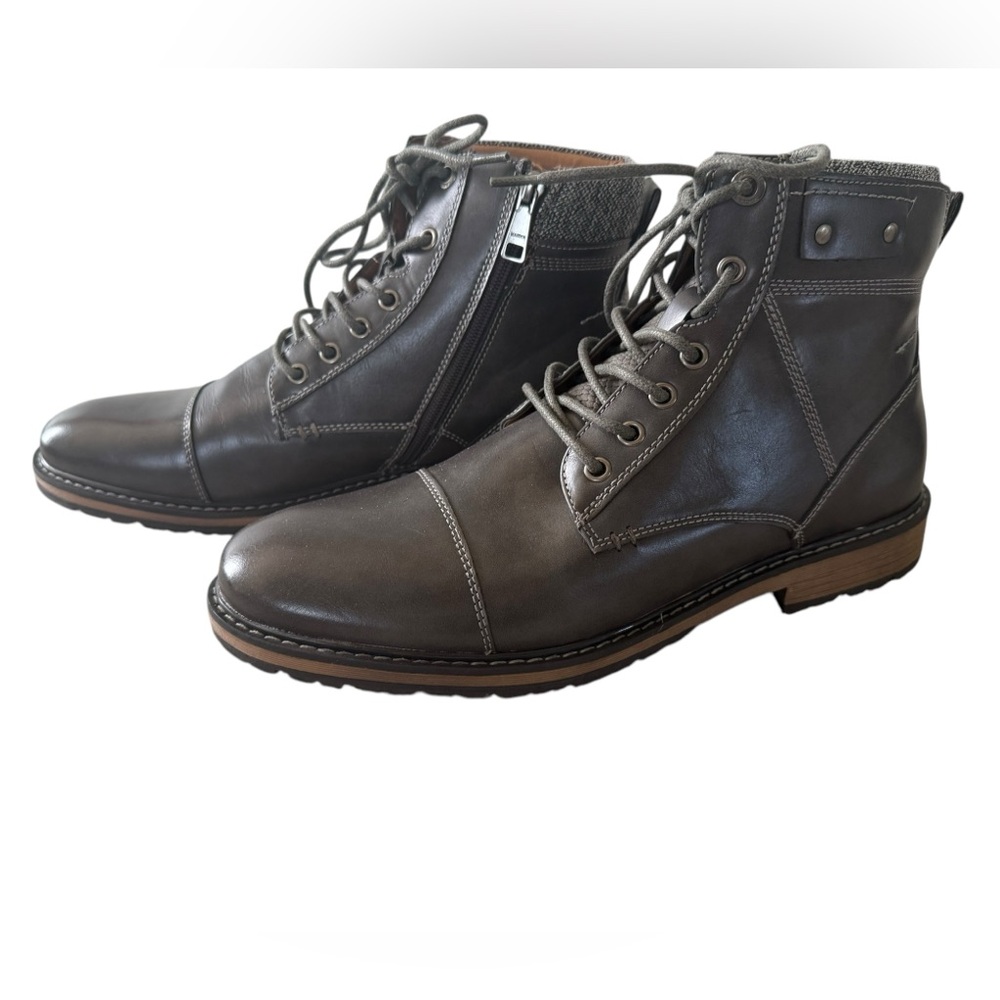 Steve Madden Brown Lace-Up Boots